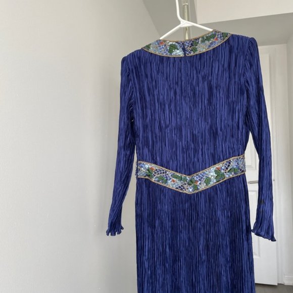 Gorgeous Mary McFadden dress - Picture 4 of 5